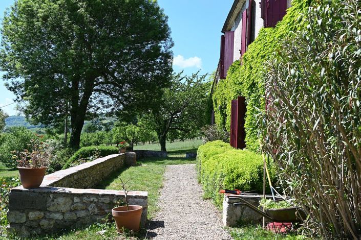Image No.28-5 Bed Property for sale