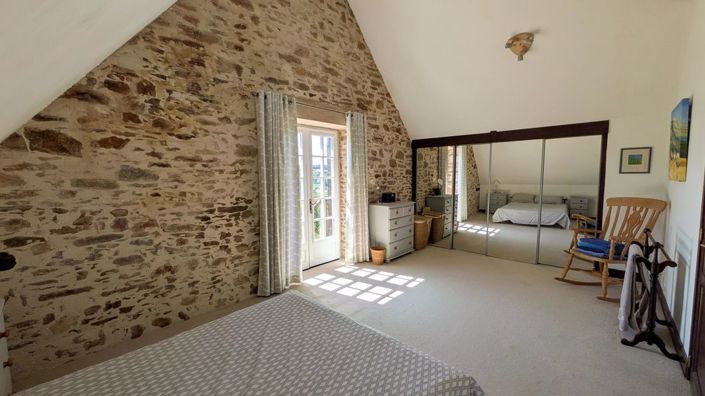 Image No.13-4 Bed Property for sale