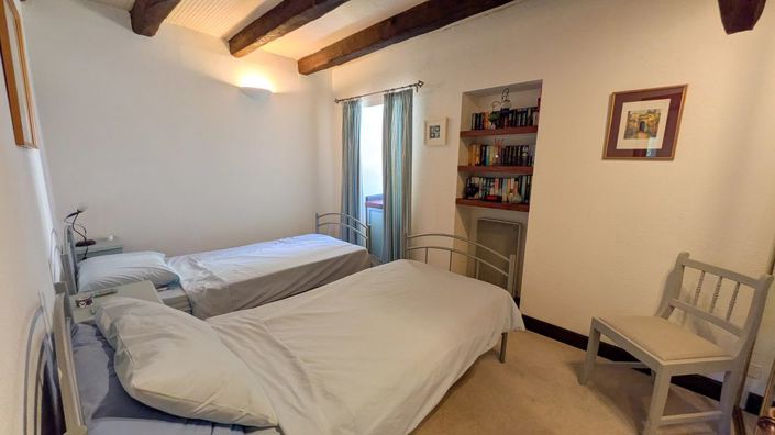 Image No.15-4 Bed Property for sale
