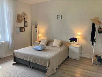 suzanneinfrance-002150-01e2568d-aa14-440c-8f7