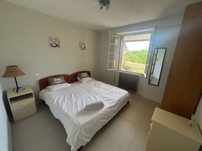 Image No.23-5 Bed Property for sale