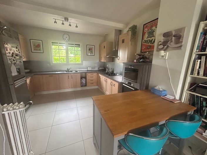 Image No.6-5 Bed Property for sale