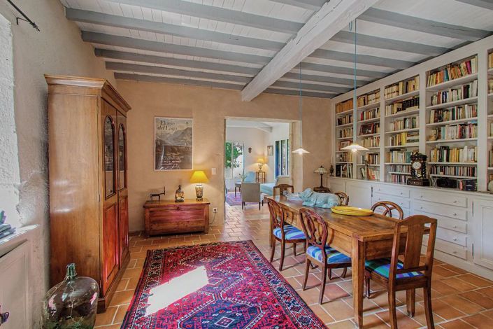 Image No.15-4 Bed Property for sale