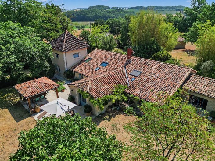 Image No.18-4 Bed Property for sale