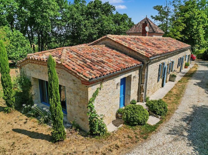 Image No.20-4 Bed Property for sale