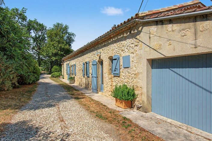 Image No.44-4 Bed Property for sale