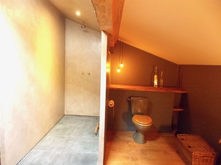 Image No.19-3 Bed Property for sale