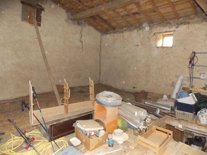 Image No.28-3 Bed Property for sale
