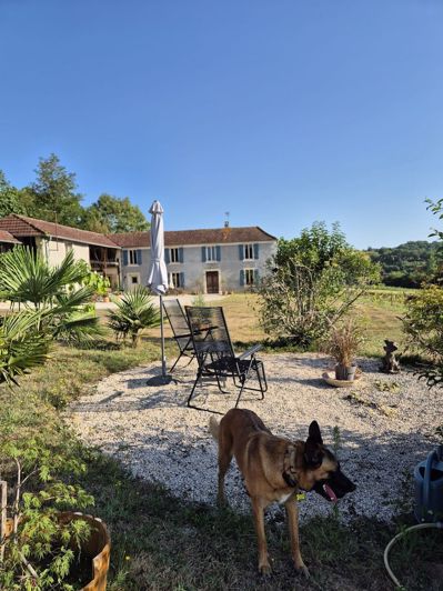 Image No.11-4 Bed Property for sale