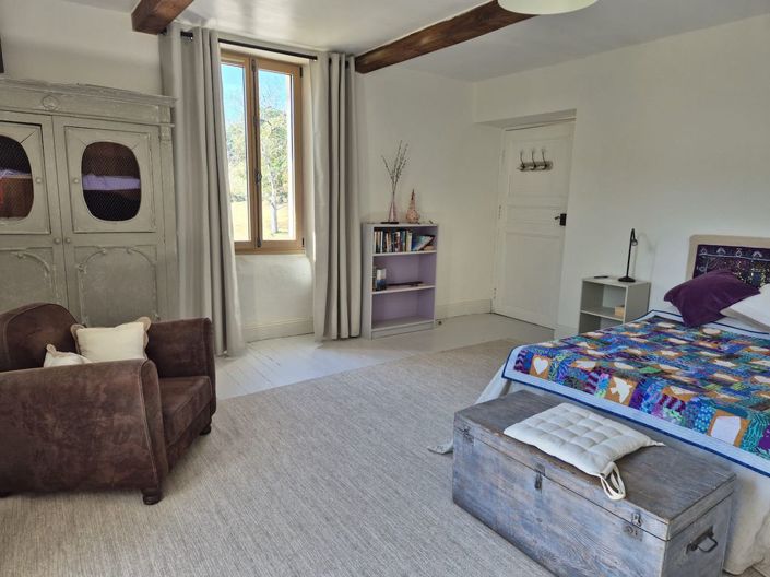 Image No.23-4 Bed Property for sale
