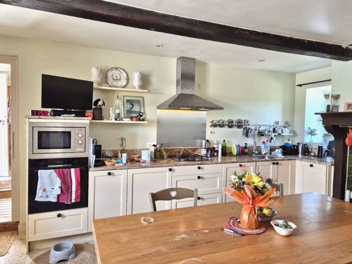 Image No.4-4 Bed Property for sale