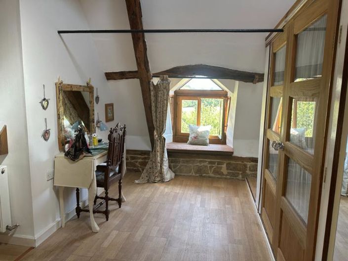 Image No.22-3 Bed Property for sale