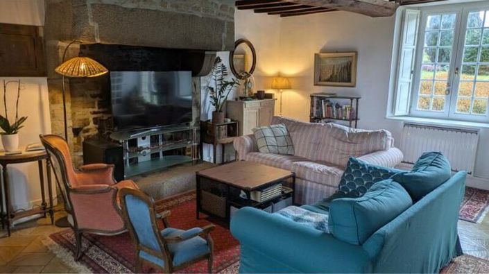 Image No.2-4 Bed Property for sale