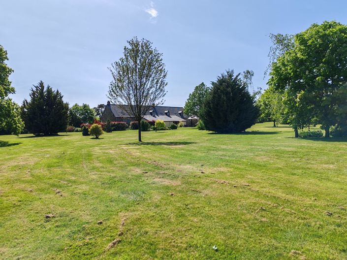 Image No.36-5 Bed Property for sale