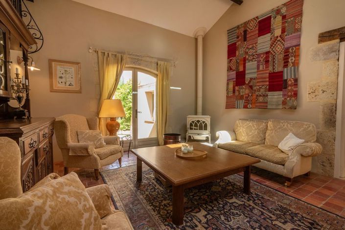 Image No.11-5 Bed Property for sale