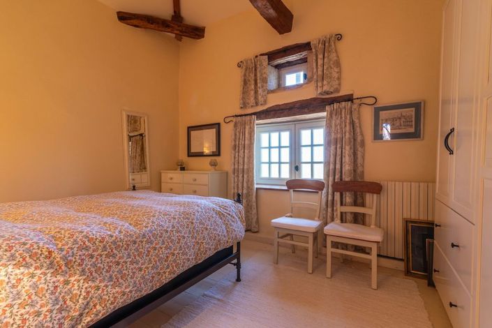 Image No.14-5 Bed Property for sale