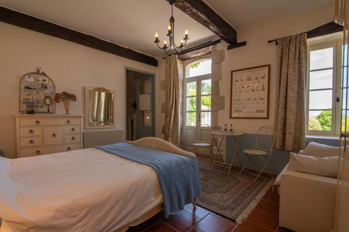 Image No.16-5 Bed Property for sale