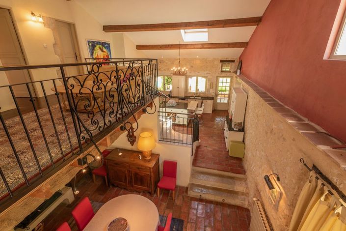 Image No.25-5 Bed Property for sale