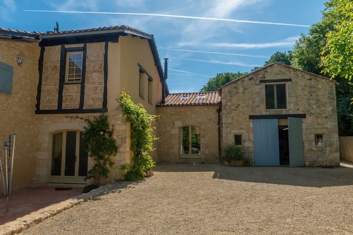 Image No.38-5 Bed Property for sale