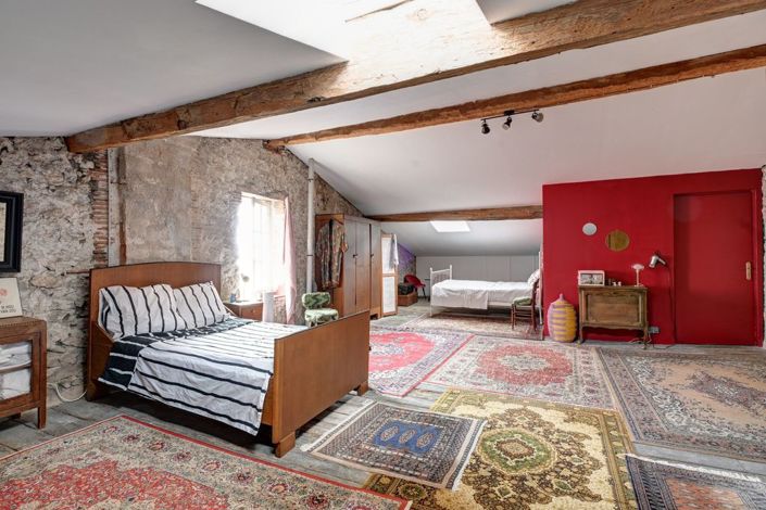 Image No.20-4 Bed Property for sale