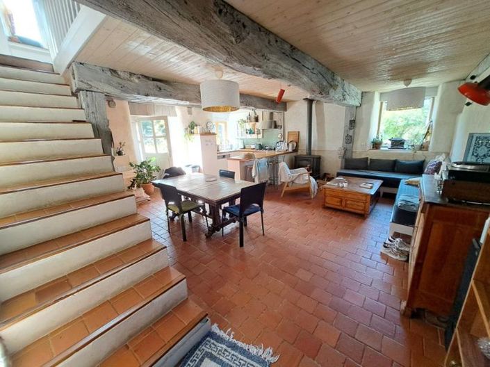 Image No.2-Propriété de 4 chambres à vendre à Brécey
