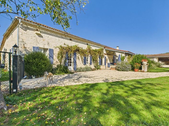 Image No.19-4 Bed Property for sale