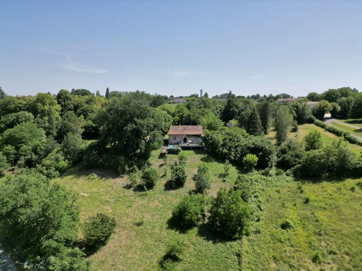 Image No.5-5 Bed Property for sale