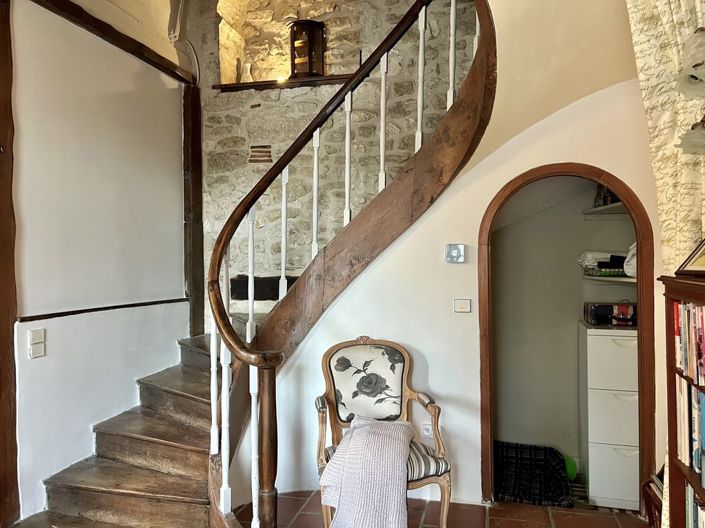 Image No.22-5 Bed Property for sale