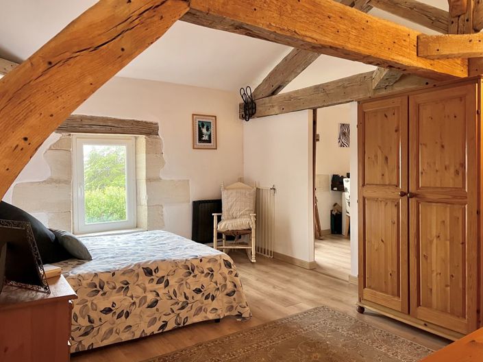 Image No.30-5 Bed Property for sale