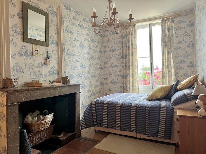 Image No.33-5 Bed Property for sale