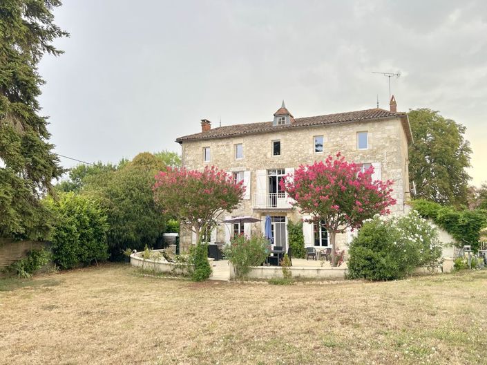 Image No.36-5 Bed Property for sale