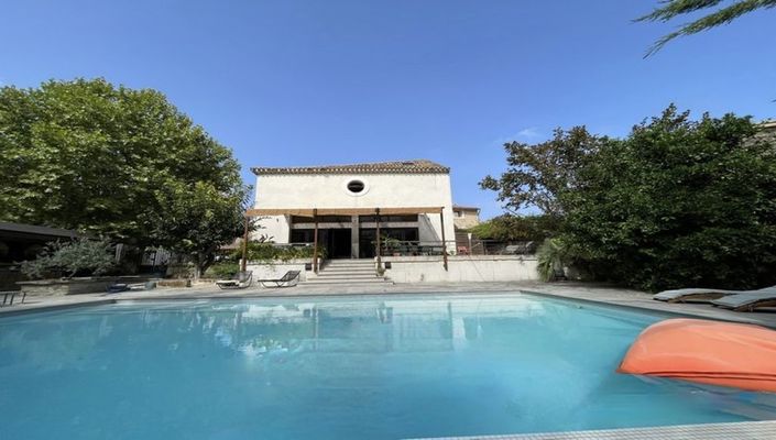 Image No.13-6 Bed Property for sale