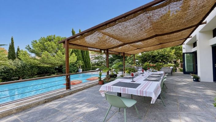 Image No.3-6 Bed Property for sale