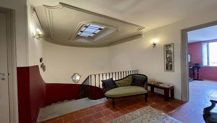 Image No.26-5 Bed Property for sale