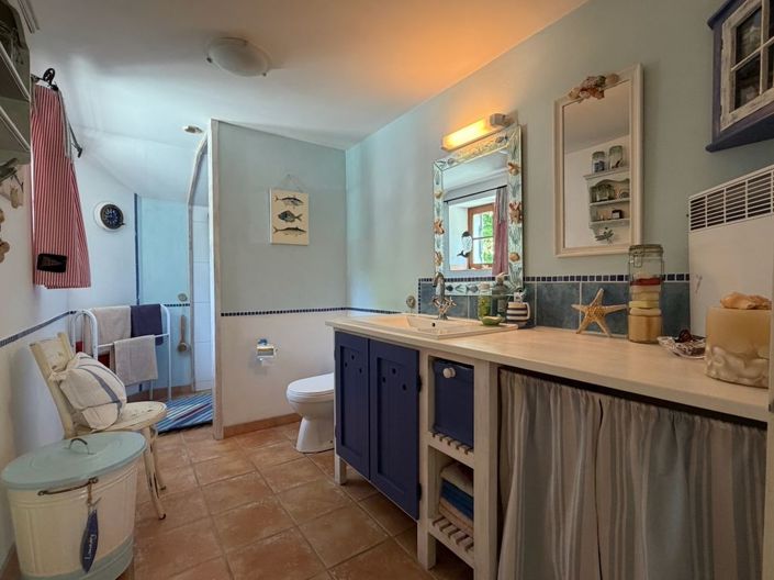 Image No.15-3 Bed Property for sale