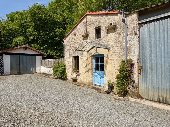 Image No.18-3 Bed Property for sale