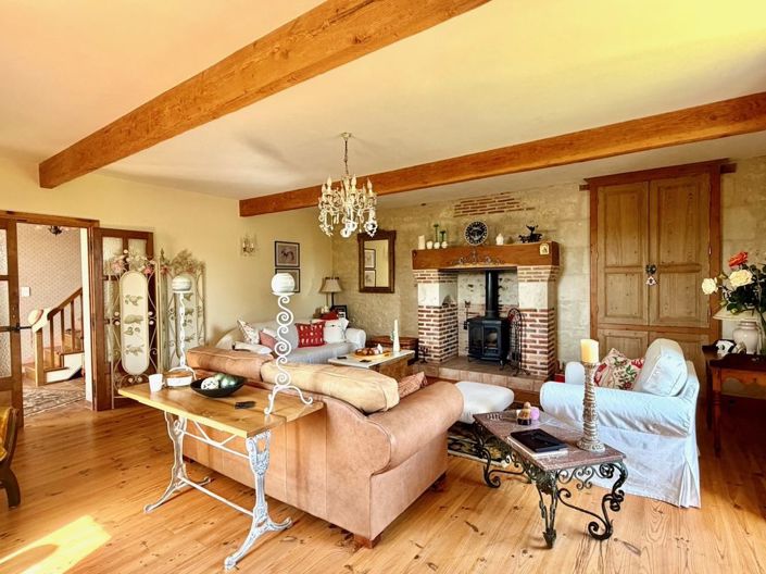 Image No.9-3 Bed Property for sale
