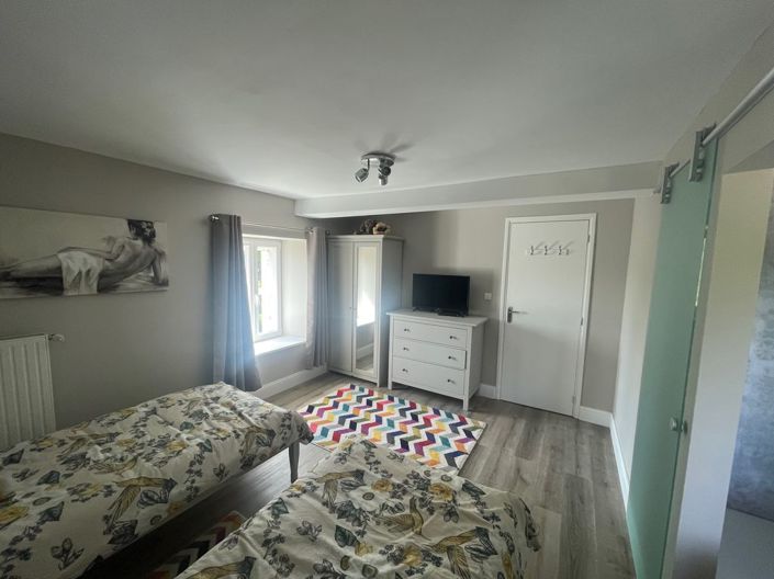 Image No.27-3 Bed Property for sale