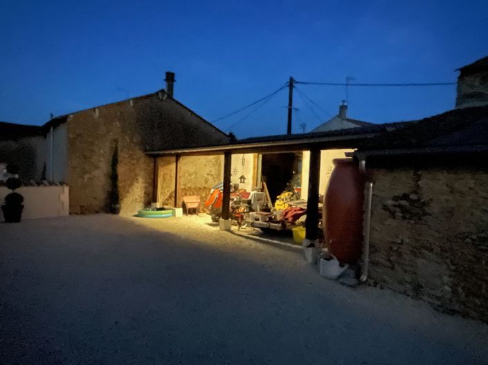 Image No.31-3 Bed Property for sale