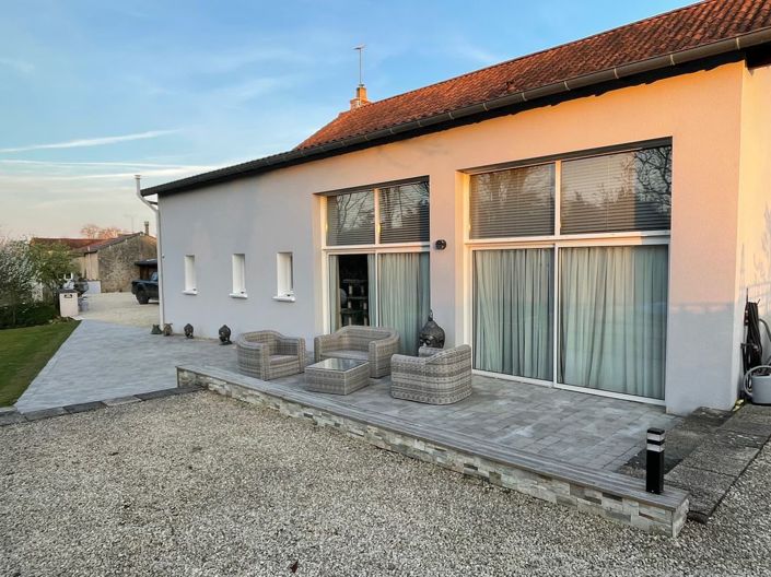Image No.35-3 Bed Property for sale
