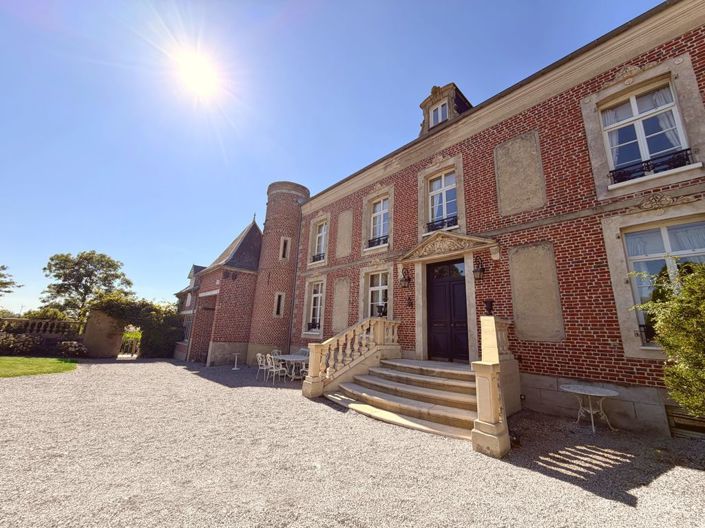 Image No.2-7 Bed Property for sale
