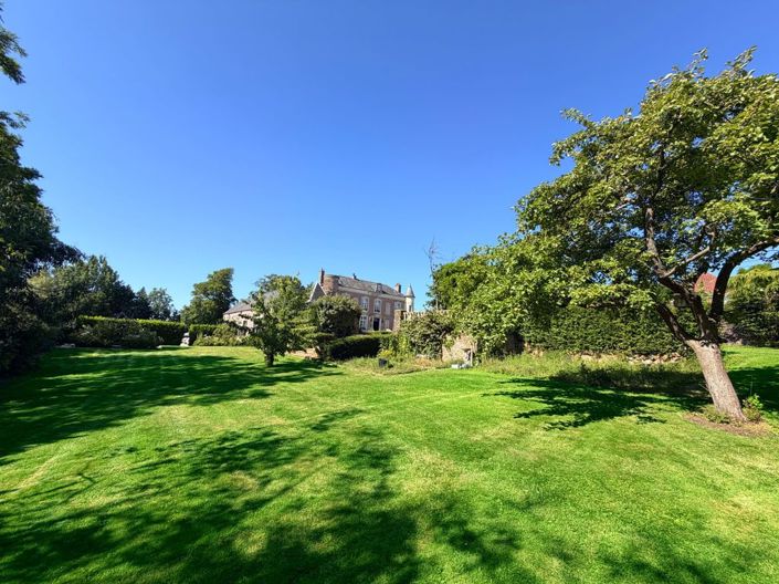 Image No.38-7 Bed Property for sale