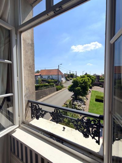 Image No.43-7 Bed Property for sale