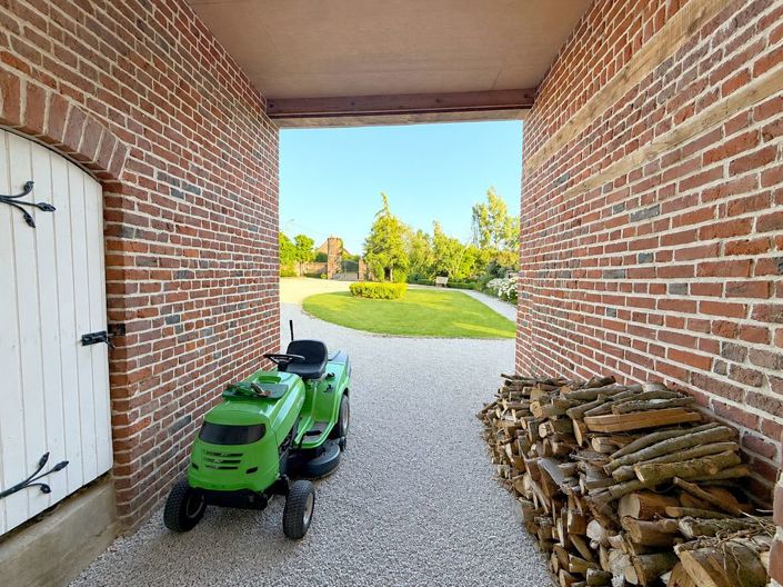 Image No.5-7 Bed Property for sale