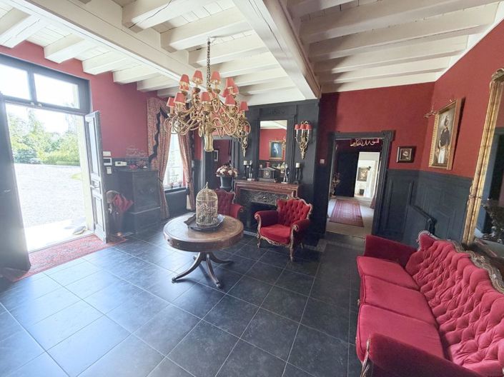 Image No.6-7 Bed Property for sale