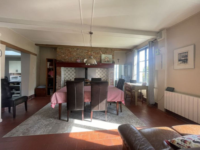 Image No.10-3 Bed Property for sale