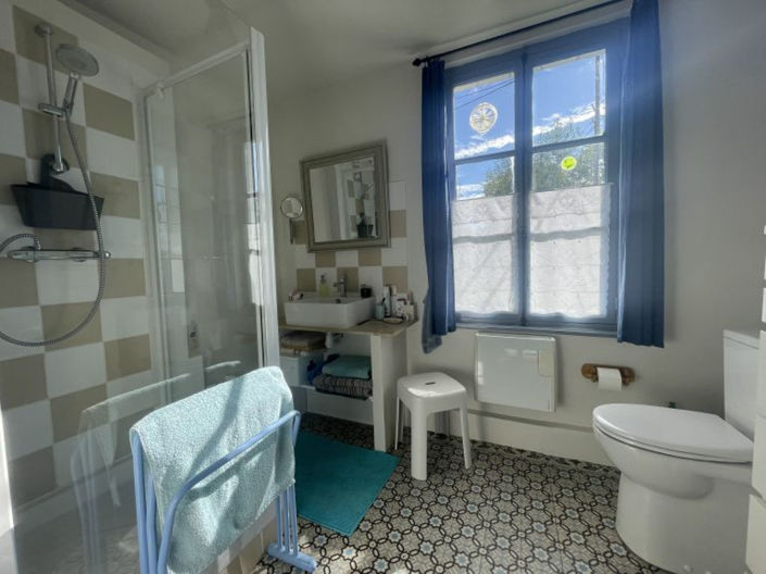 Image No.16-3 Bed Property for sale