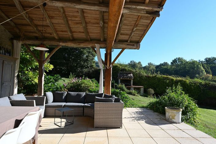 Image No.19-5 Bed Property for sale