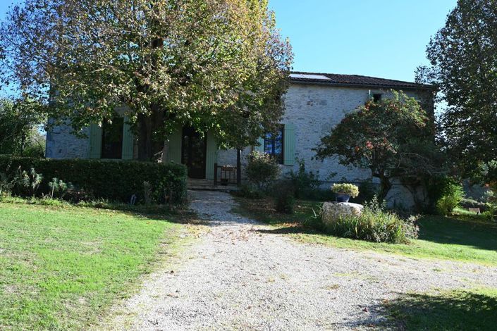 Image No.24-5 Bed Property for sale