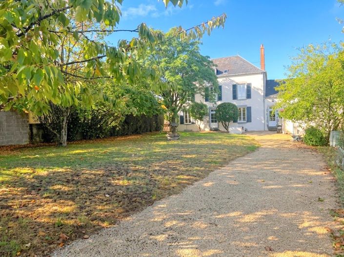 Image No.28-6 Bed Property for sale